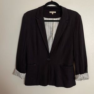 Black cotton blazer with pinstripe detail